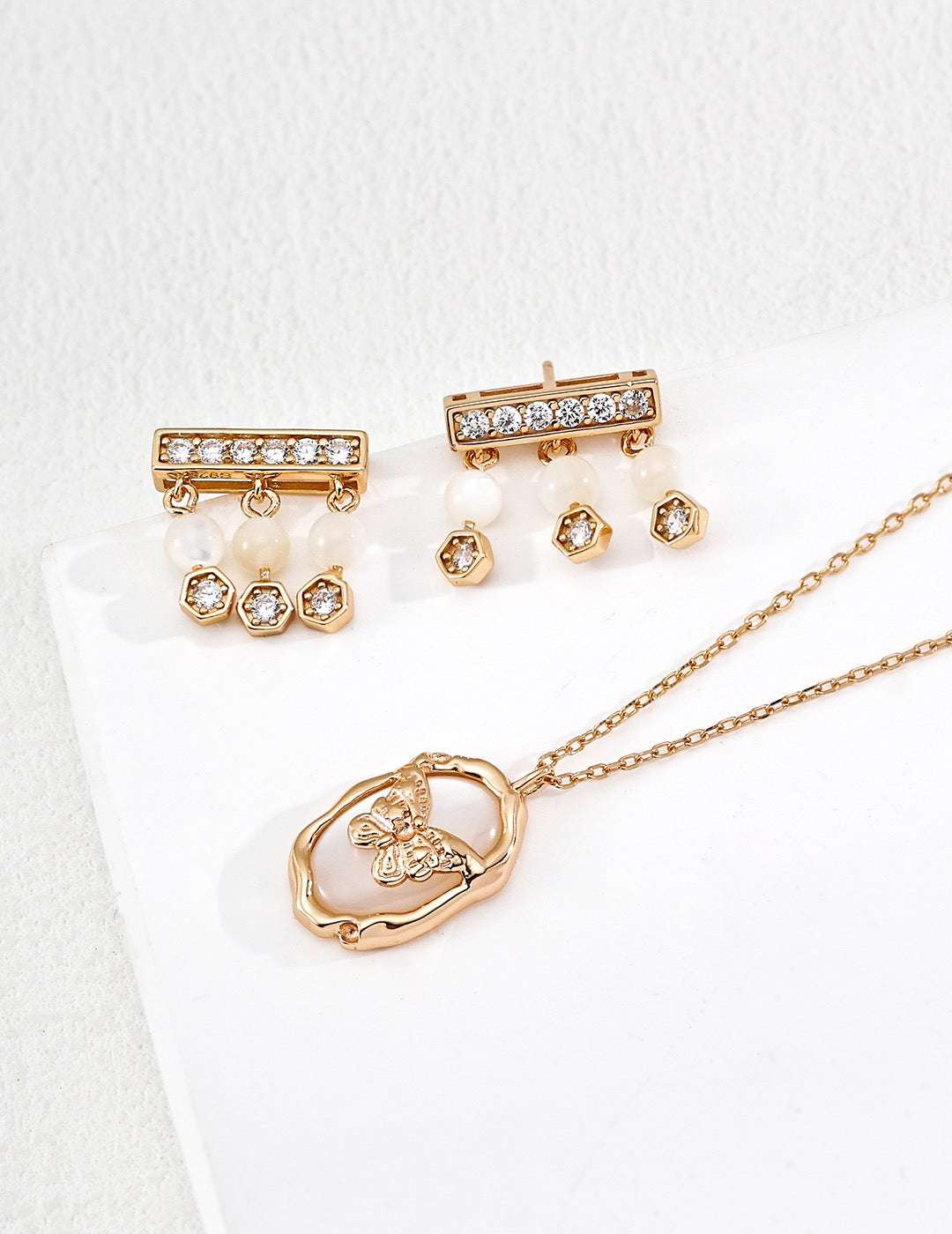 S925 Silver Pearl Earrings