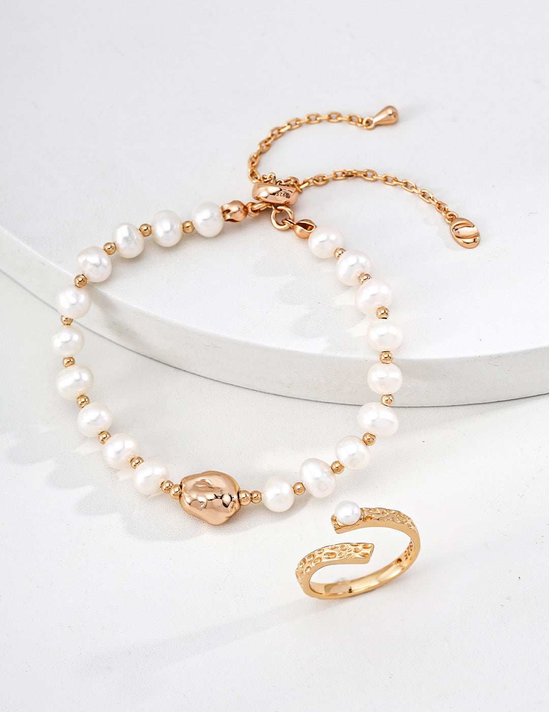 S925 Silver Hammered Pearl Ring