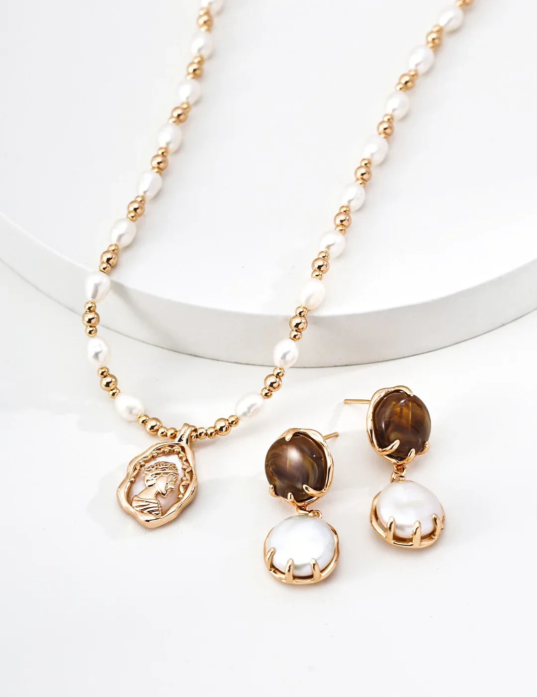 Natural Pearl Necklace