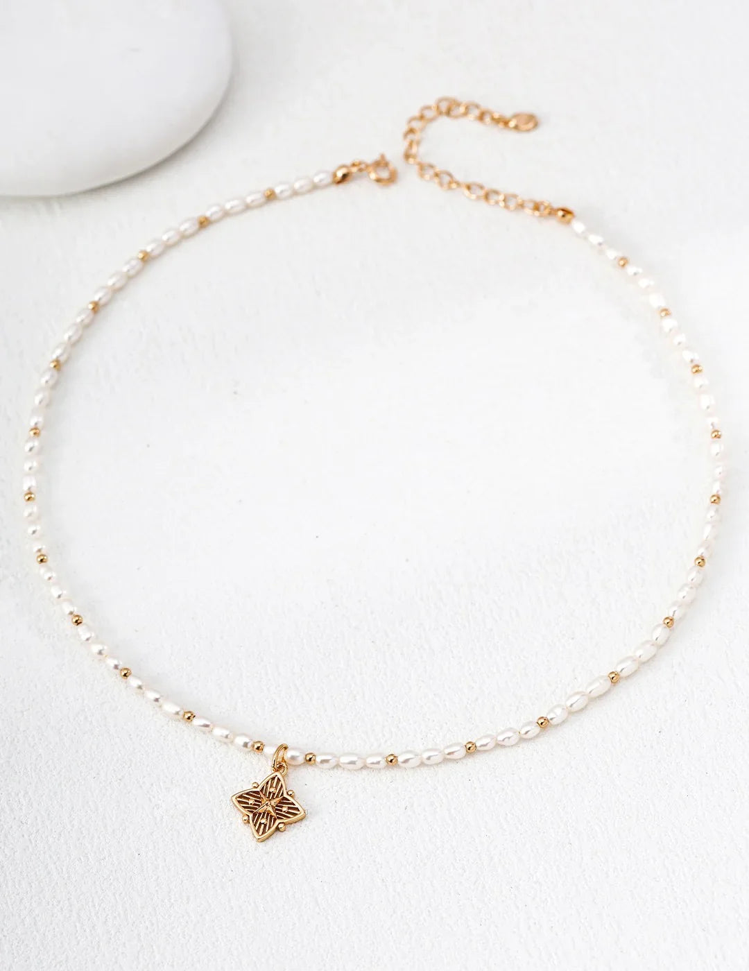 Natural Pearl Four-Leaf Clover Necklace