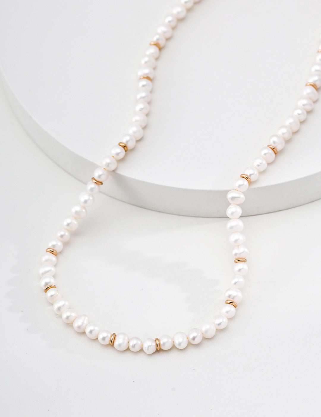 Minimalist Vintage Natural Pearl Necklace