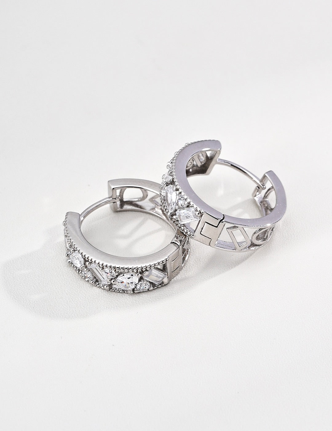 Versatile Zircon Earrings S925 Silver - Layered Cut Design Retro Gold & Rhodium Finish 2cm