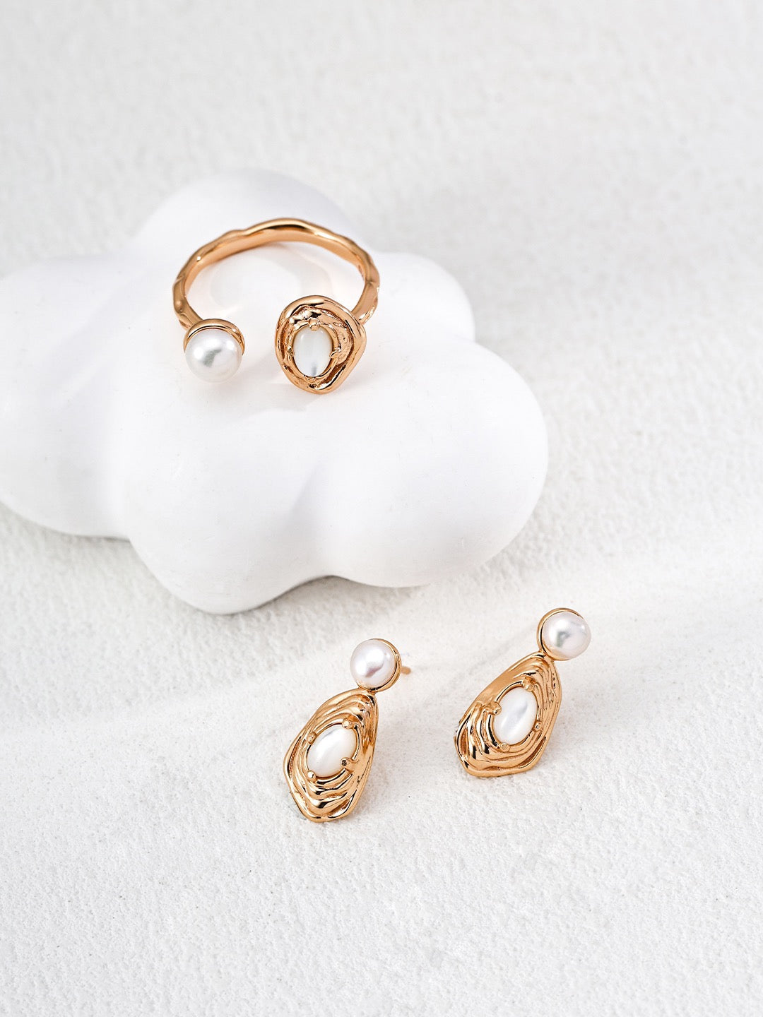 Ring aus 925er Silber mit Türkis und Perlmutt