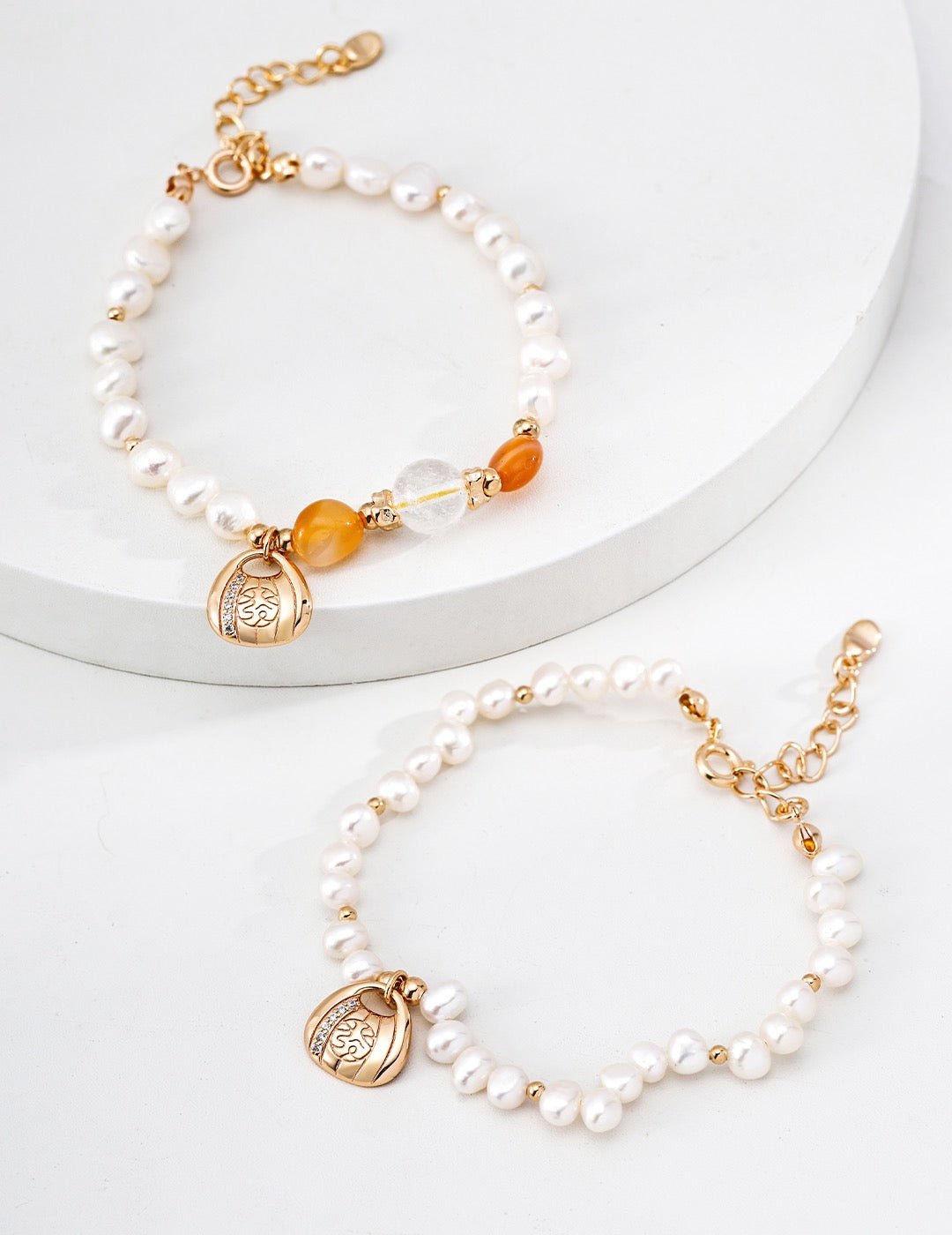 Armband aus 925er Silber mit Naturperle und rotem Achat