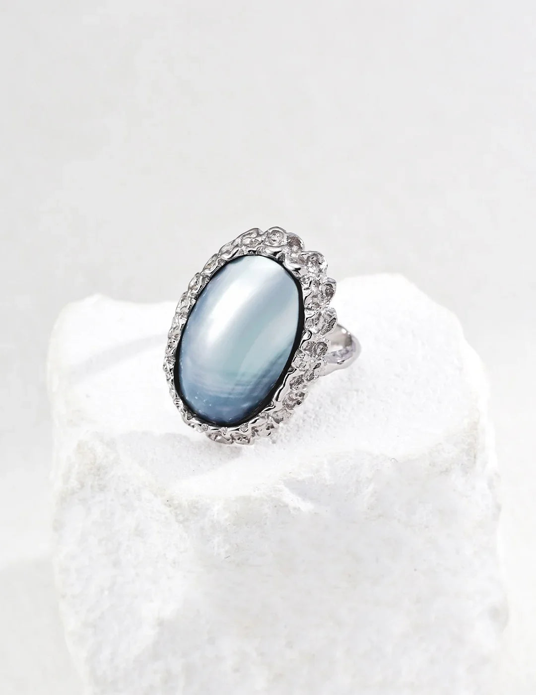 Hand-carved S925 silver mabe pearl ring