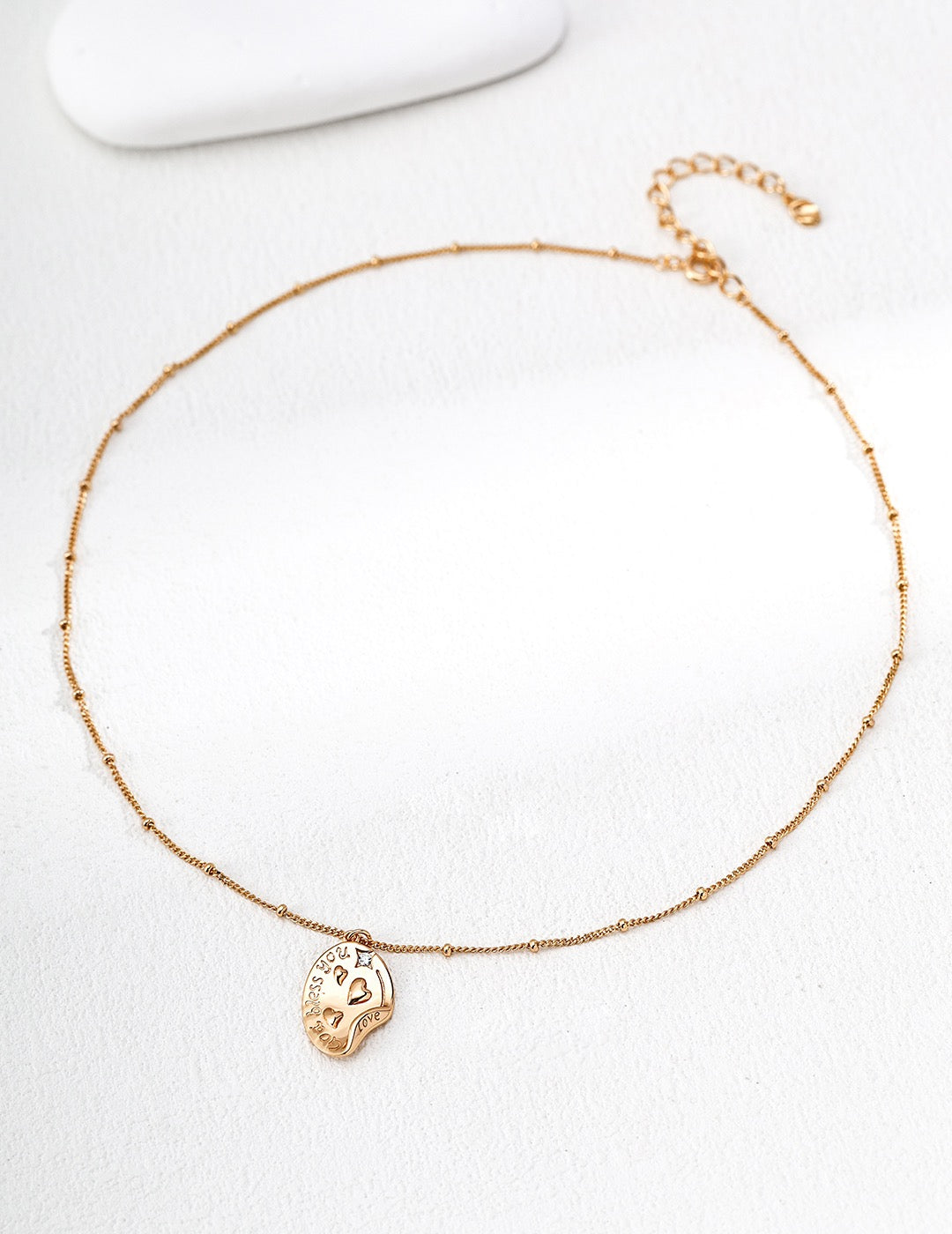 Ins Style Curled Oval Tag Necklace | Dainty Heart CZ Pendant - Adjustable Chain