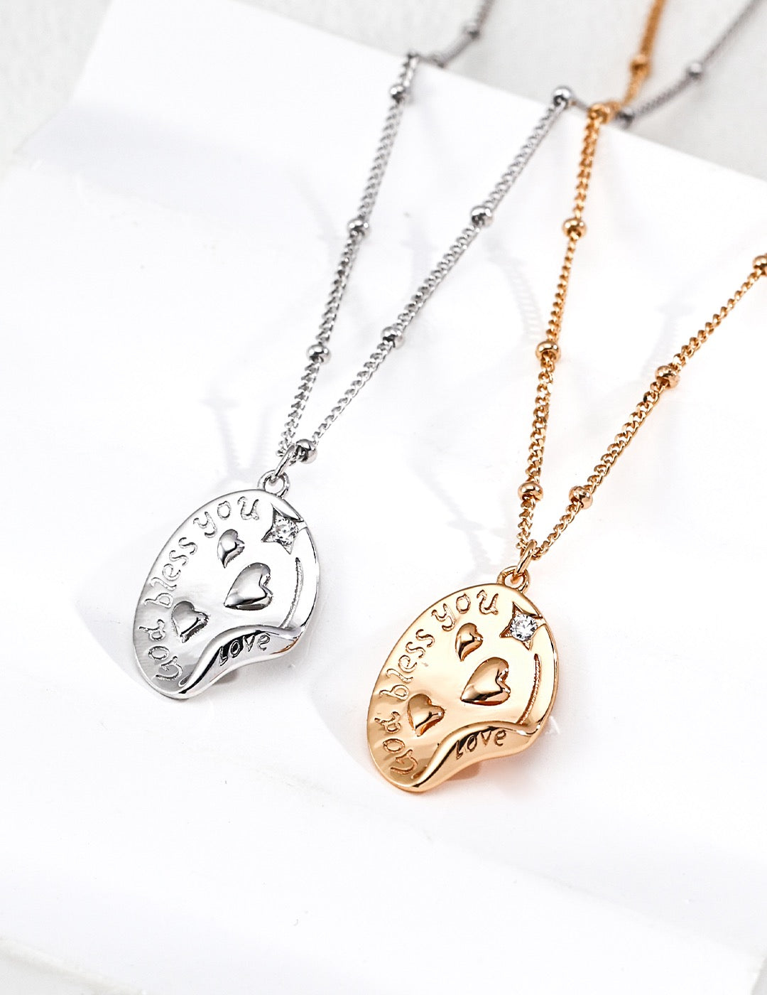 Ins Style Curled Oval Tag Necklace | Dainty Heart CZ Pendant - Adjustable Chain