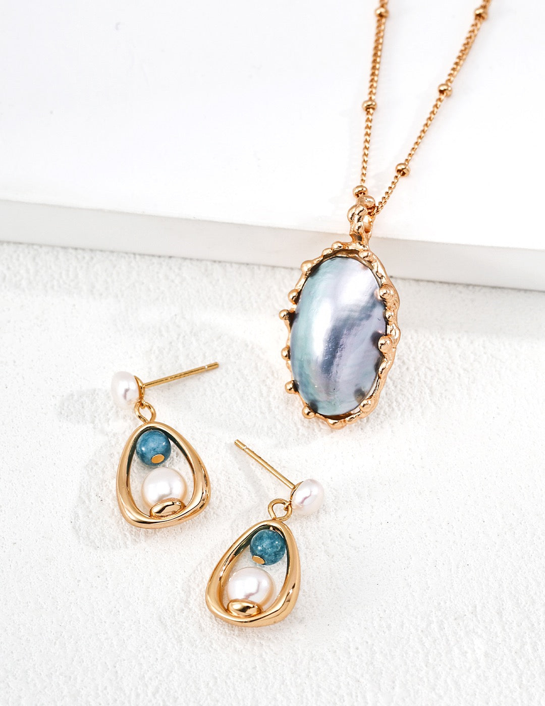 S925 Silver Lantern Inspired Pearl Earrings | Vintage Gold & White Gold